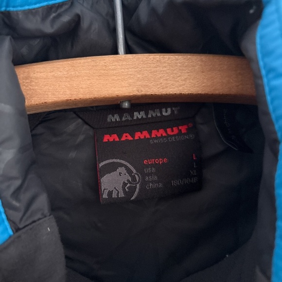 MAMMUT insulated jacker mid-layer LARGE blue - Picture 4 of 5